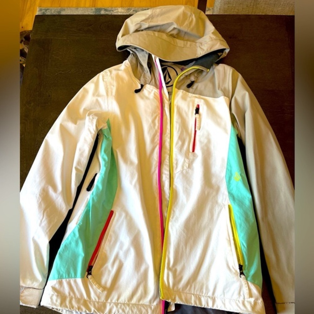 Volcom Women’s Ski/Snowboard Jacket